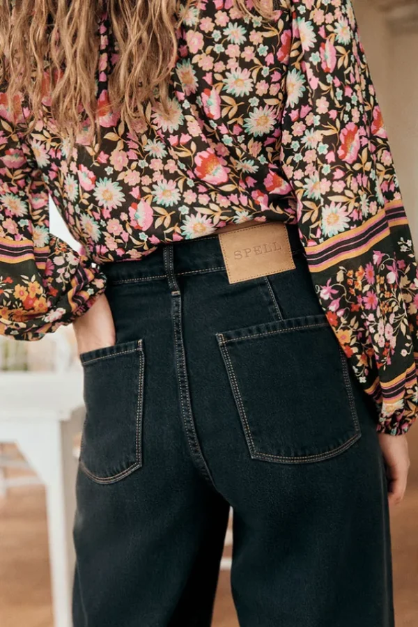 Vintage Black Classic Straight Leg Jean Store