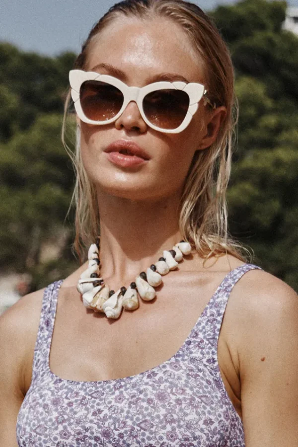 Ivory Marilyn With Brown Gradient Lens Sunglasses Flash Sale