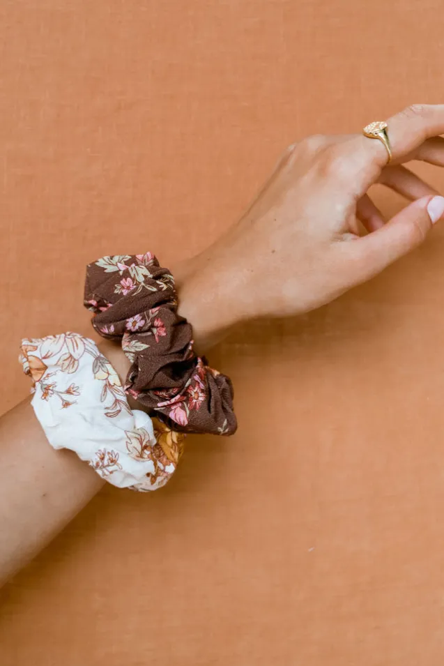meadowland_scrunchie_0-1.webp Hazelnut Meadowland Scrunchie Shop