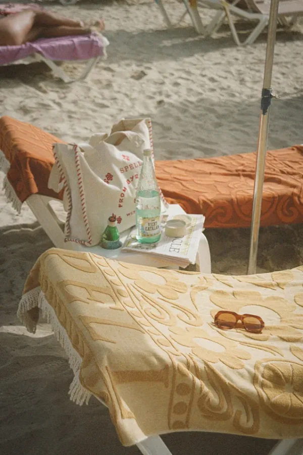 Retro Sun Pomelia Towel Clearance