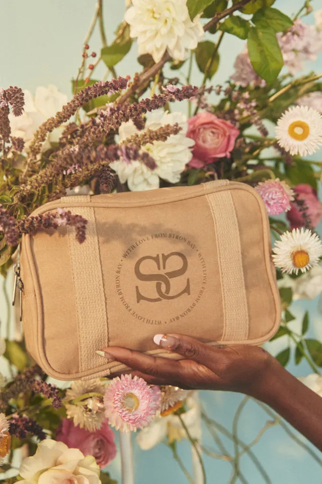 spell_cosmetics_bag_0.webp Camel Spell Cosmetics Bag New