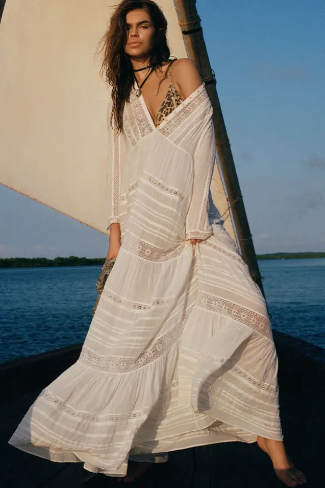 teodora_gown_0-2.webp White Teodora Gown Shop